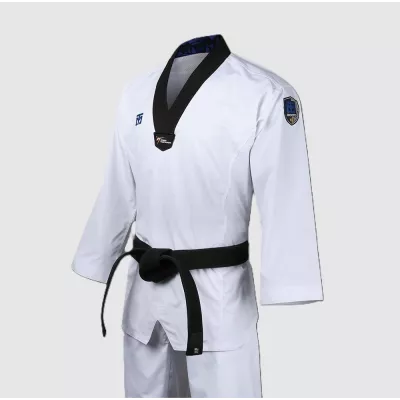 Dobok de Taekwondo MOOTO EXTERA 3, vue 3/4 haut blanc.