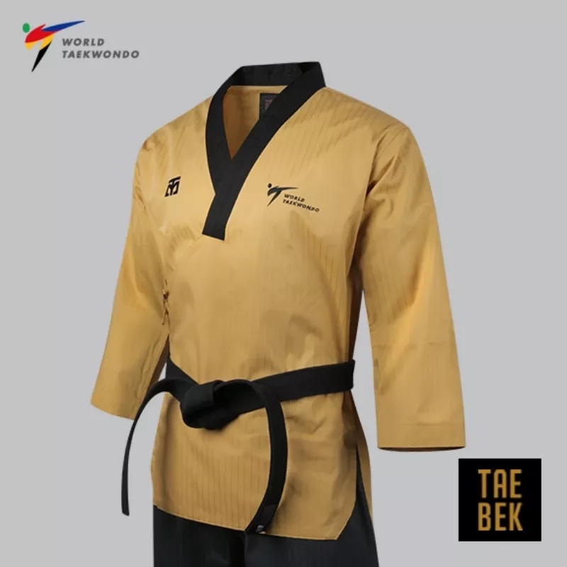 Détail Dobok Poomsae TAEBAEK MASTER or et noir.