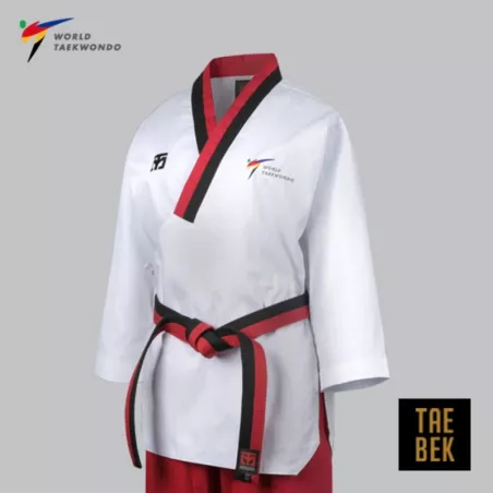 Dobok MOOTO Poomsae femme, haut blanc et pantalon rouge.