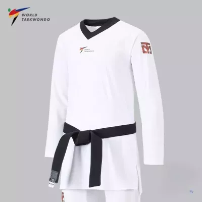 Dobok de compétition Taekwondo MOOTO EXTERA Pro, haut blanc avec col noir.