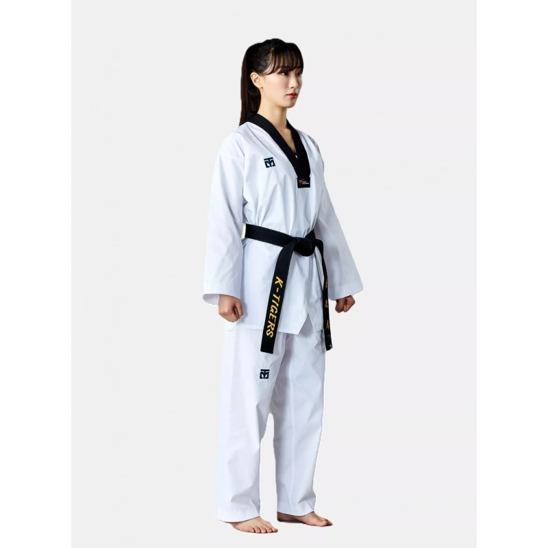 Dobok Taekwondo MOOTO SUPER CHALLENGER femme, vue de côté.
