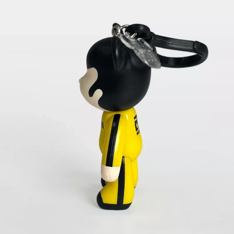 Bearbrick Porte-clé MOOTO Bear BRUCE LEE de profil