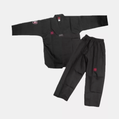 Dobok de Taekwondo MOOTO BLACK CHALLENGER, uniforme complet avec col noir.